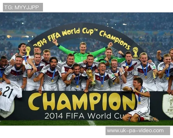 德国足球战术的演变与创新分析探讨球队风格与战术体系的深度融合